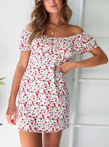 Vestido bodycon com estampa floral sem ombros