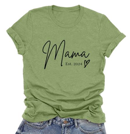 Camiseta Mom Life 2024 – Confortável e Cheia de Amor - RC Urban WearCamiseta Mom Life 2024 – Confortável e Cheia de AmorCamiseta Mom Life 2024 – Confortável e Cheia de Amor